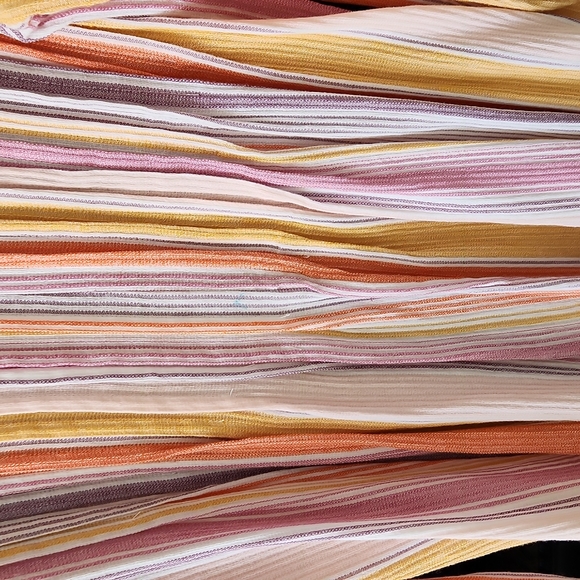 a.n.a $5 - Picture 4 of 9